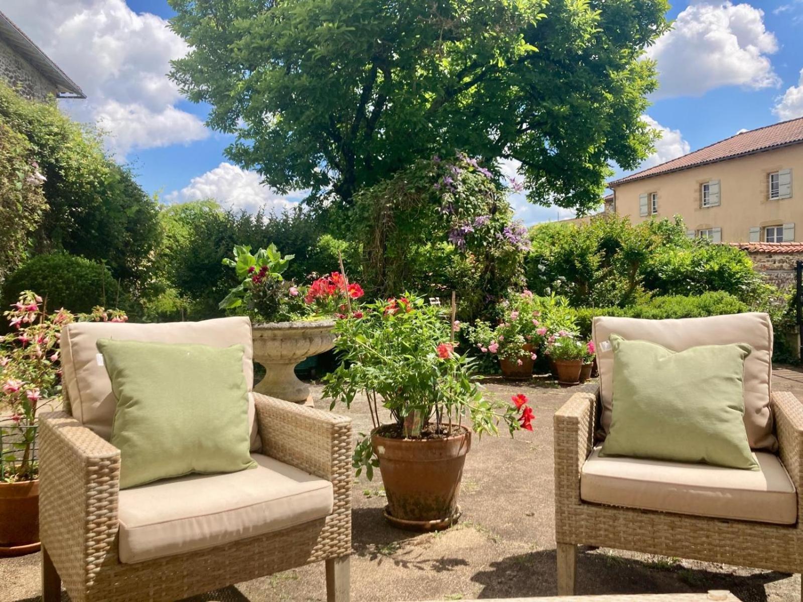 La Source Bed & Breakfast Availles-Limouzine Exterior photo